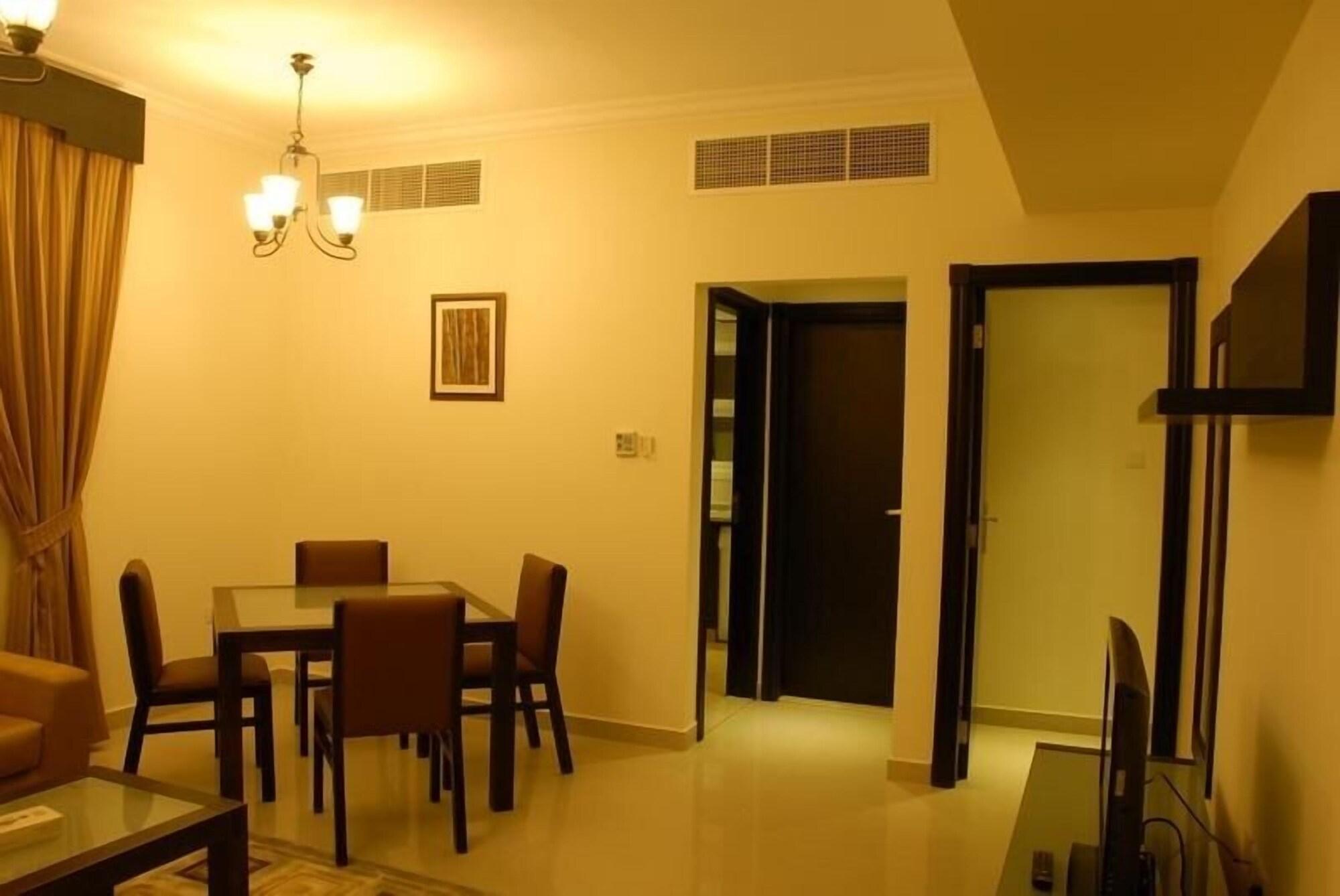 Al Hayat Hotel Suites Sharjah Værelse billede